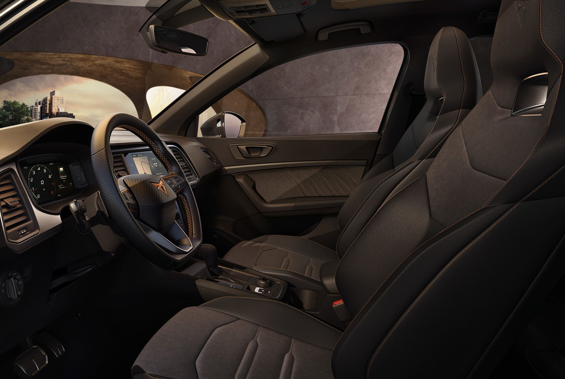 Innenansicht des CUPRA Ateca INICIO mit schwarzem Dinamica Interieur und sportlichen Schalensitzen.